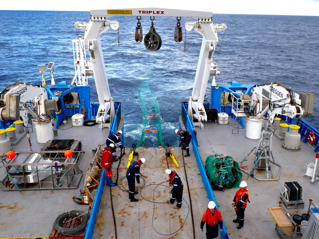 Trawling operations on the rear deck of the RV Investigator