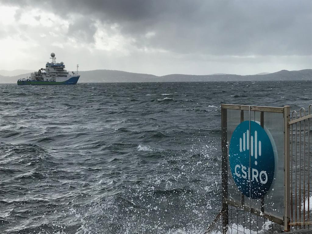Investigator heads off from the CSIRO wharf on the Derwent River. Image: Parks Australia